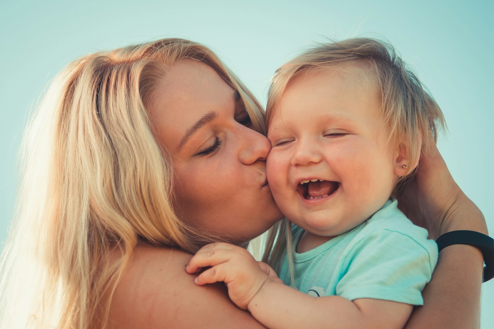 Breast Pumps: A Buyer’s Guide